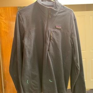 Patagonia pull over